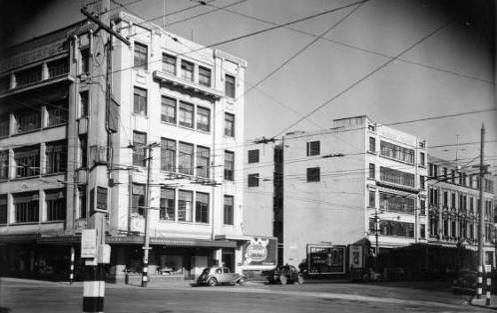 1950s - Wakefield Street, Wellington. Burt, Gordon Onslow Hilbury, 1893-1968 :Negatives. Ref: 1/1-015405-F. Alexander Turnbull Library, Wellington, New Zealand. http://natlib.govt.nz/records/23035290