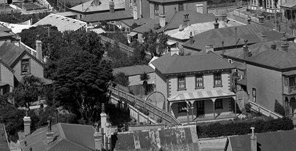 Enlarged part of previous image to show the house at No.30 Roxburgh Street